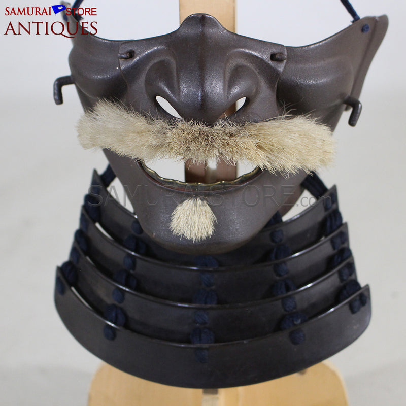 D81 Antique Samurai Armor Dragon Makie & Great horns w/ Certificate