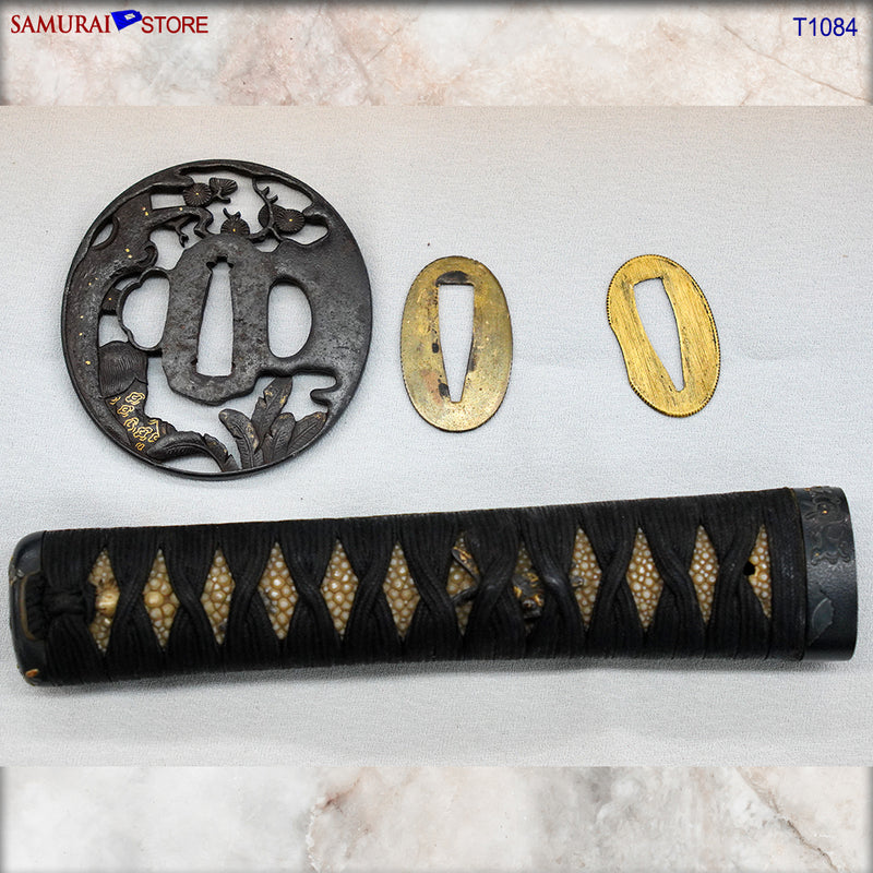 T1084 Wakizashi Sword TOSHIZANE in Ornate Mounting - SAMURAI STORE