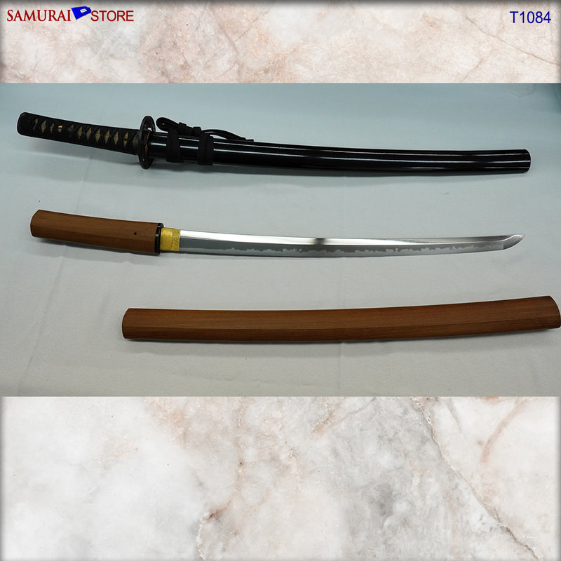 T1084 Wakizashi Sword TOSHIZANE in Ornate Mounting - SAMURAI STORE